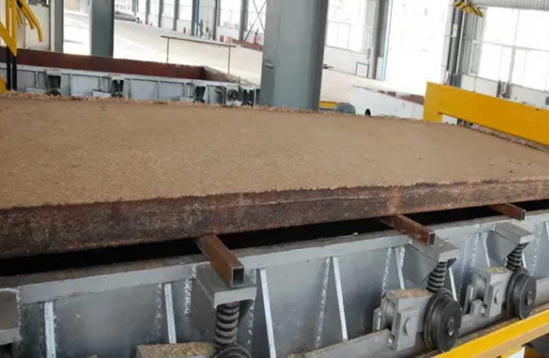 Particleboard pressing process